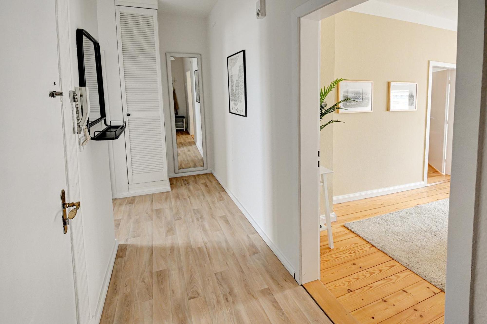 Mittendrin - Apartment Mit 2 Balkonen Sehr Zentral Flensburg Exteriér fotografie